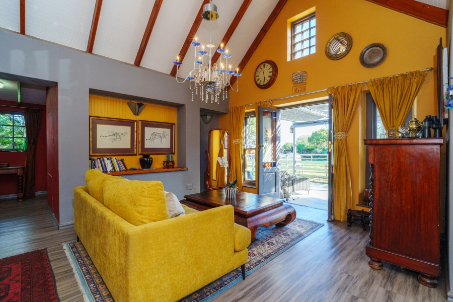 4 Bedroom Property for Sale in Meadowsteads Western Cape